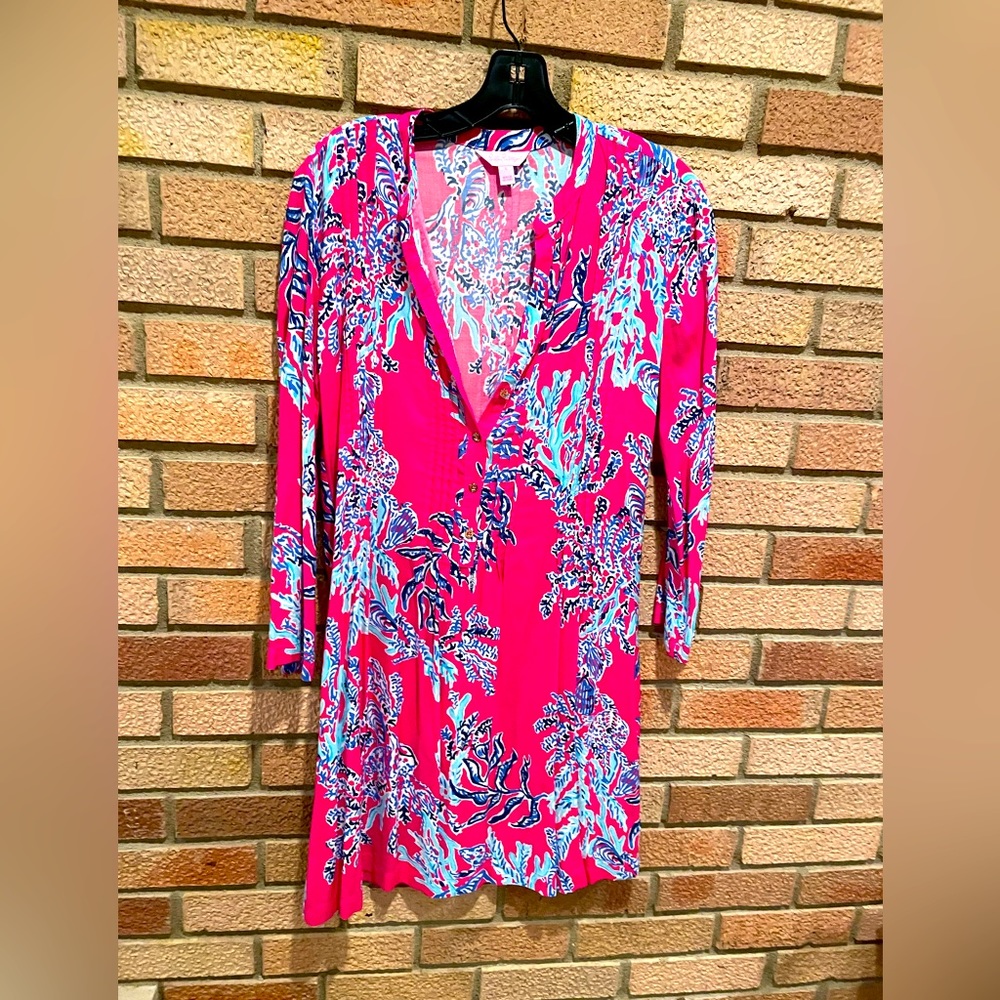 Lilly Pulitzer linen dress. Size small.  Worn once. Excellent condition.
